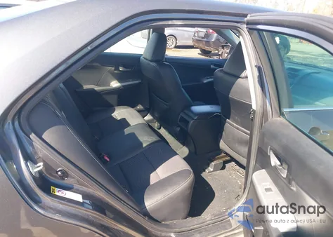 2013 Toyota Camry Se z USA, uszkodzony, nr VIN 4T1BF1FK4CU564930